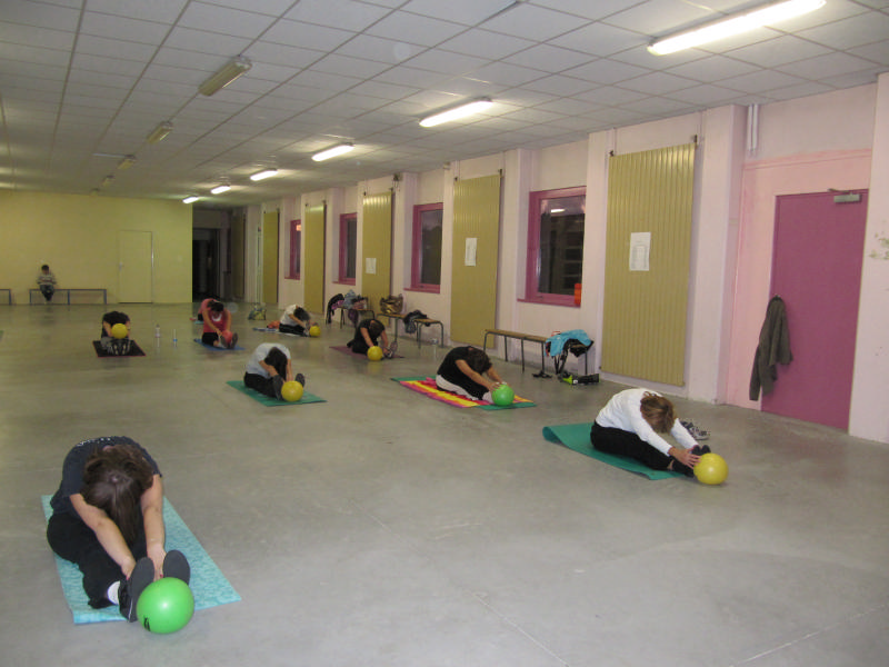 Stretching à l'école Jean Zay.